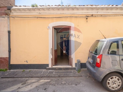 Casa indipendente in vendita 3 Stanze da letto a Catania