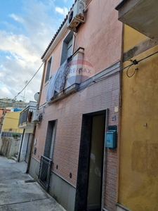 Casa indipendente in vendita 3 Stanze da letto a Melilli