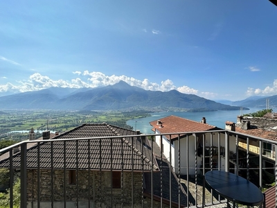 Casa indipendente in vendita 3 Stanze da letto a Montemezzo