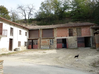 Casa indipendente in vendita 4 Stanze da letto a Cassinasco