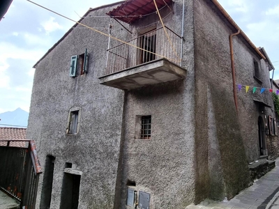 Casa semi indipendente a Fivizzano