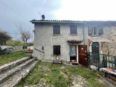 Casa semi indipendente in Campo Girella 124 in zona Monteacuto Ragazza a Grizzana Morandi