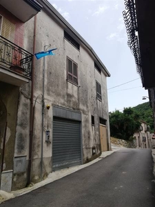 Casa semi indipendente in Via Villa Santa Croce a Piana di Monte Verna