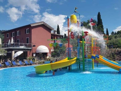 Appartamento vacanze per 8 persone con piscina per bambini