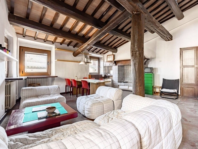 Historic Perugia Apartment with Rooftop Views