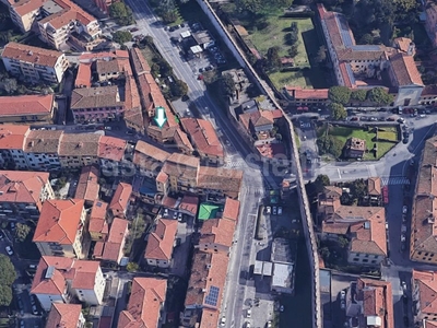 Negozio in Vendita a Pisa, 117'840€, 202 m²
