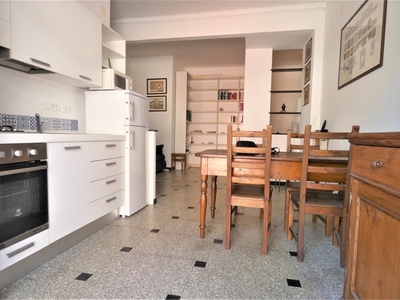 Quadrilocale in Affitto a Genova, zona Castelletto, 650€, 62 m², arredato