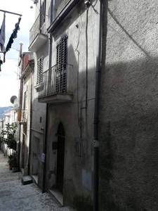 Terratetto in Vico Fabio Mirto a Caiazzo