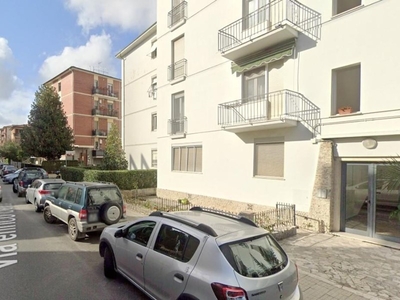 Trilocale in Vendita a Pisa, 145'000€, 64 m², arredato