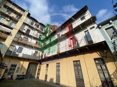 Trilocale in Vendita a Torino, zona San Salvario, 165'000€, 83 m²