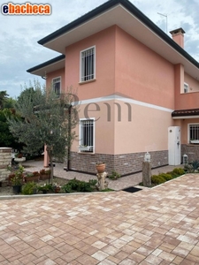 Villa a Paese di 170 mq