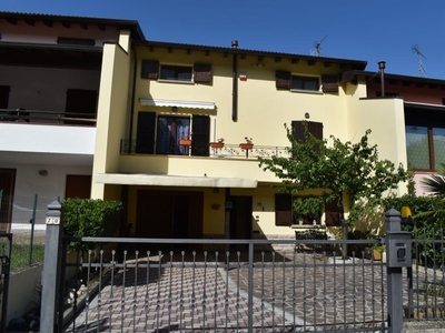 Villa a schiera 5 vani 190mq