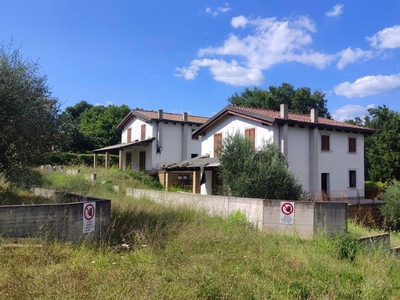 Villa a schiera in vendita a Penna In Teverina