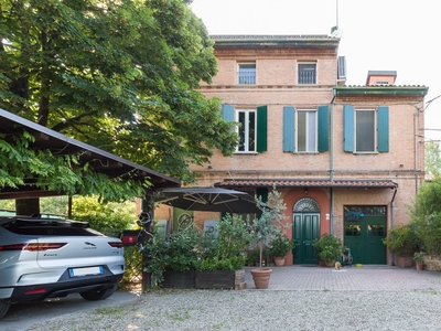 Villa in vendita 2 Stanze da letto a Bologna