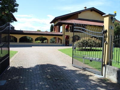 Villa in vendita 3 Stanze da letto a Rivarolo Canavese