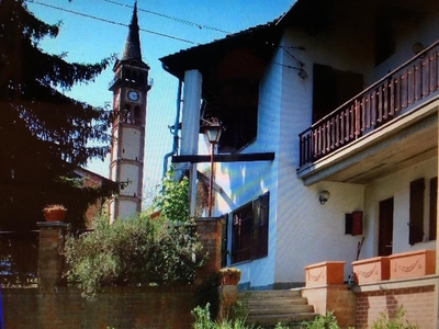 Villa in vendita 4 Stanze da letto a Altavilla Monferrato