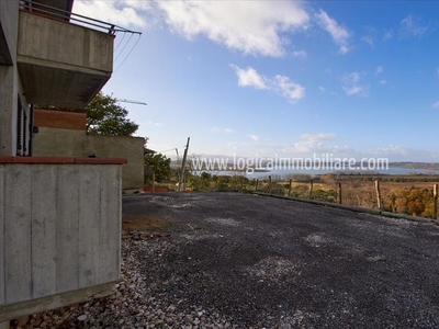 Villa in vendita 5 Stanze da letto a Castiglione Del Lago