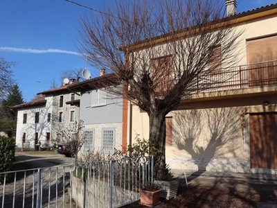 Villa in vendita 5 Stanze da letto a Santo Stefano Belbo