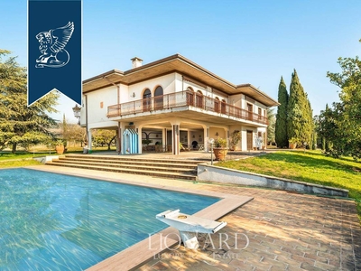 Villa in vendita 5 Stanze da letto a Verona