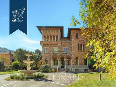 Villa in vendita 6 Stanze da letto a Vittorio Veneto