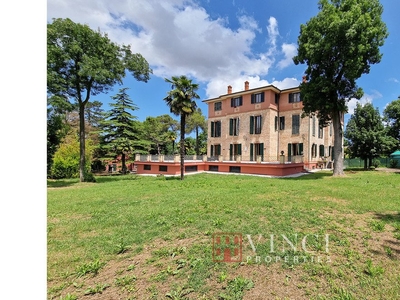 Villa in vendita 7 Stanze da letto a Castelfidardo
