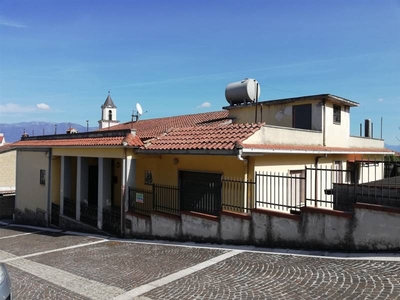 Villa in Via Calvario a Dragoni