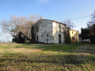 Rustico da ristrutturare a San Marcello