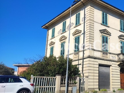 Villa con giardino, Altopascio centro