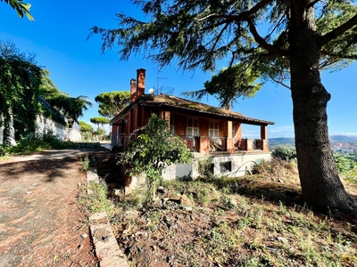 Villa con terrazzo a Marino