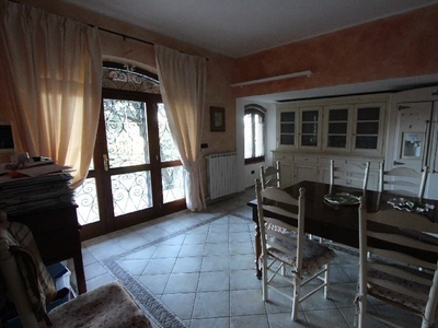 Villa in vendita a Beverino