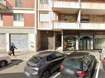 Appartamento all'asta via Giovanni Amendola 61, Bari