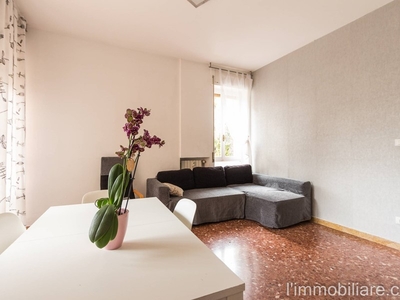 Appartamento in Affitto a Verona, zona Ponte Crencano, 900€, 100 m²