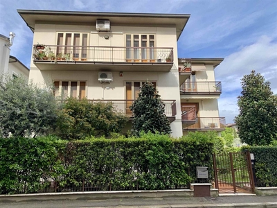 Appartamento in vendita a Campi Bisenzio Firenze Bruno Buozzi
