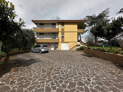 Appartamento in Vendita a Fermo, zona Campiglione, 153'000€, 136 m²