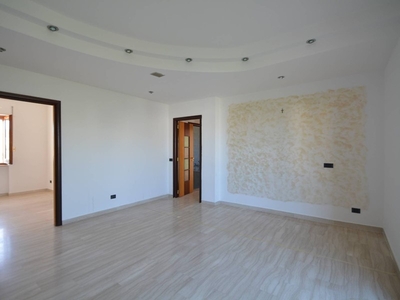 Appartamento in Vendita a Matera, zona Periferia Sud, 235'000€, 125 m²