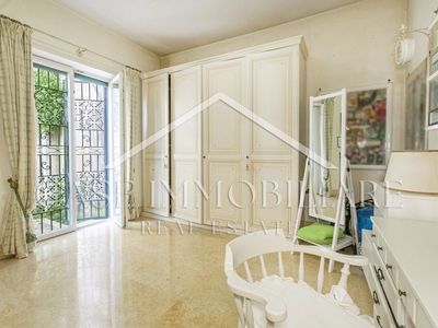 Appartamento in Vendita a Roma, 182 m²