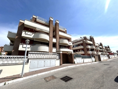 Appartamento in Via Fratelli Cervi, 35, Marino (RM)