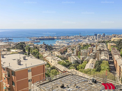 Appartamento in Via Montanari in zona Principe a Genova