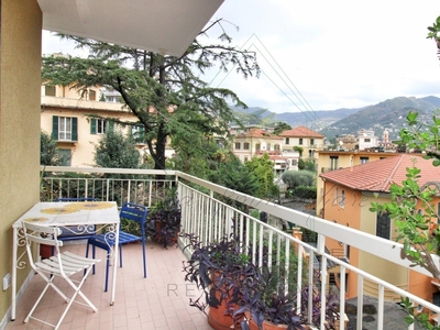 Appartamento - Trilocale a Rapallo