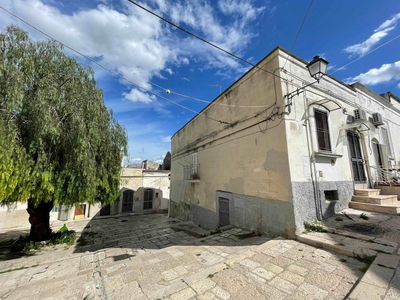 Casa singola a Canosa di Puglia