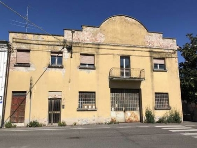 Casa singola da ristrutturare a San Giorgio Piacentino