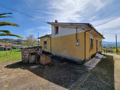 Casa singola in Località Grieci a Bonito