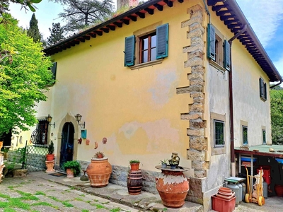 Colonica in vendita a Pontassieve Firenze Santa Brigida