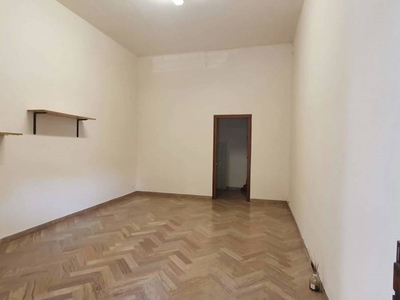 Immobile commerciale in Vendita a Modena, 40'000€, 30 m²
