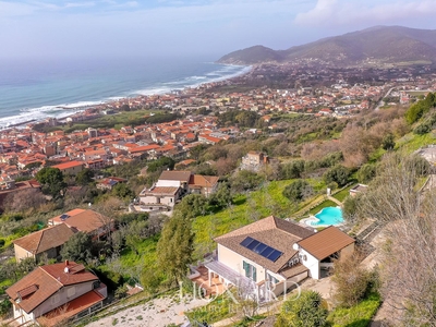 Prestigiosa villa con piscina in vendita a Castellabate