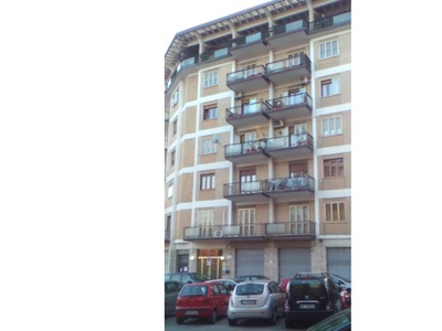 Quadrilocale in affitto a Avellino, Via dei Due Principati 38
