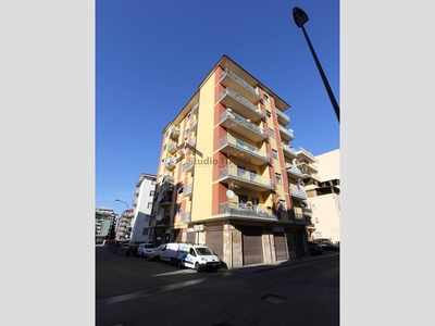 Quadrilocale in Vendita a Cosenza, zona Nord, 129'000€, 155 m²