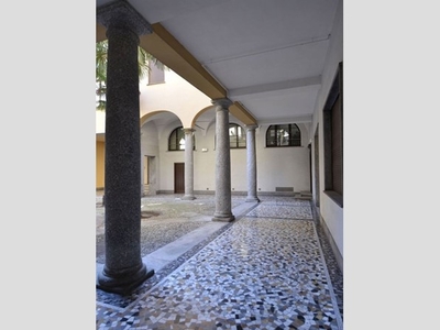 Trilocale in Affitto a Como, 2'000€, 110 m²