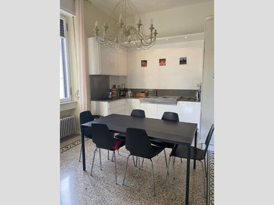 Trilocale in Vendita a Parma, zona Via Antonio Cocconcelli 3, 265'000€, 106 m²