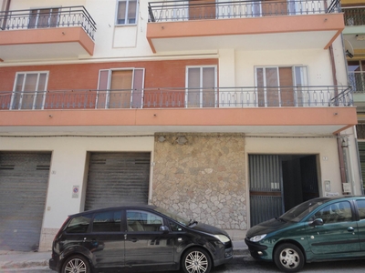 Trilocale in Via Brancati 7 in zona Quartiere Carmine a Ragusa
